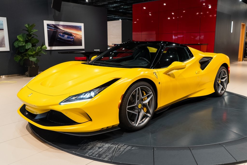 2022 Ferrari F8 Spider Base photo 42
