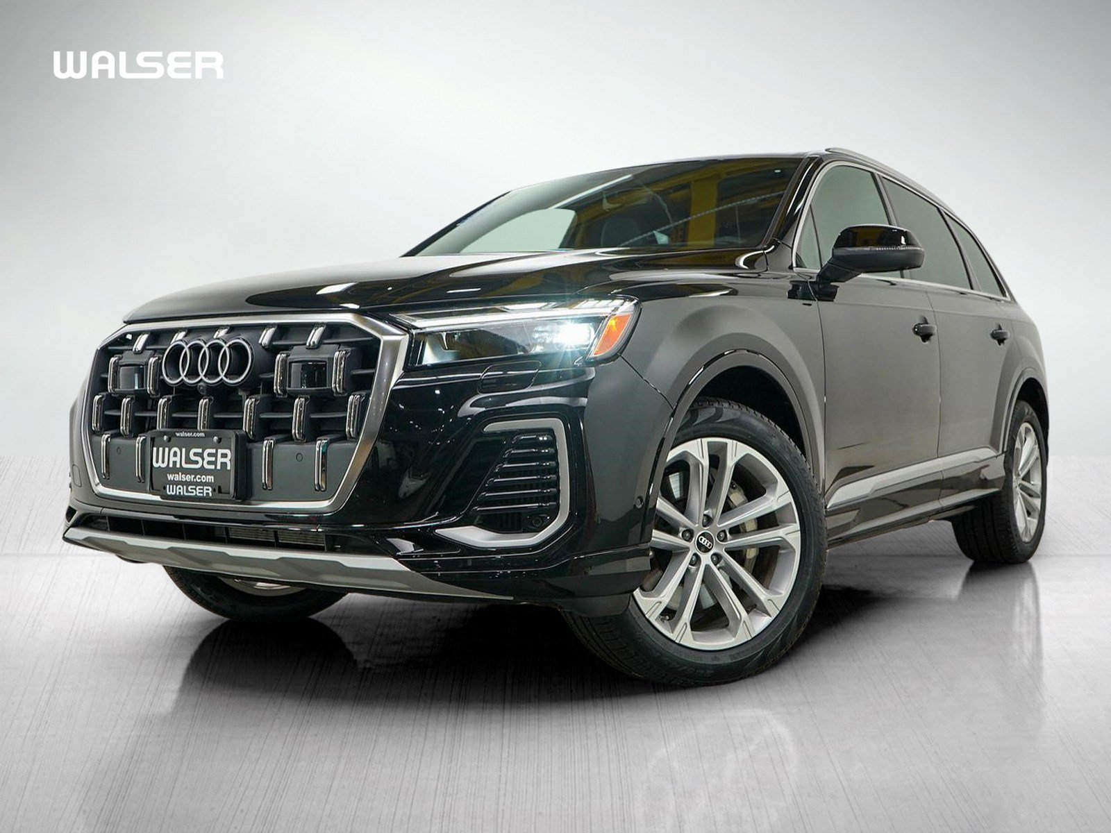 2025 Audi Q7 Premium Plus's photo