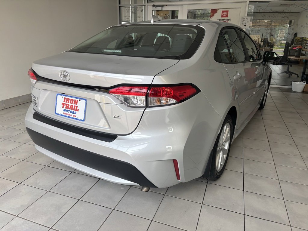 2022 Toyota Corolla LE photo 20