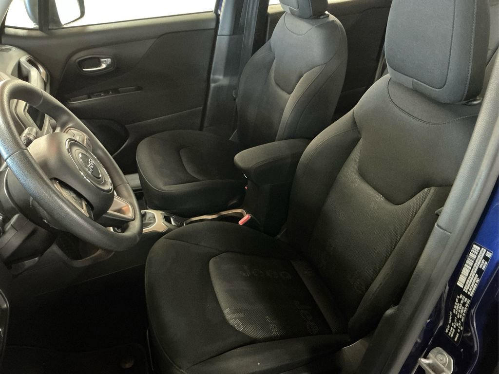 2017 Jeep Renegade Sport photo 21