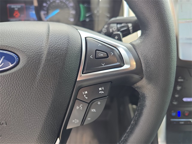 2020 Ford Edge Titanium photo 25