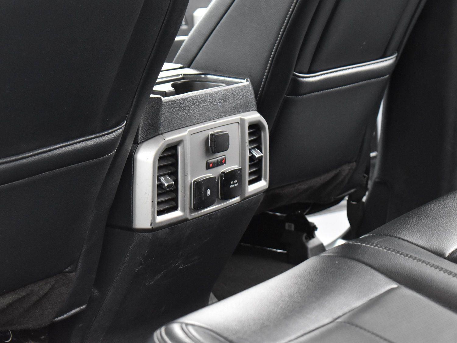2022 Ford F-450 Lariat photo 29
