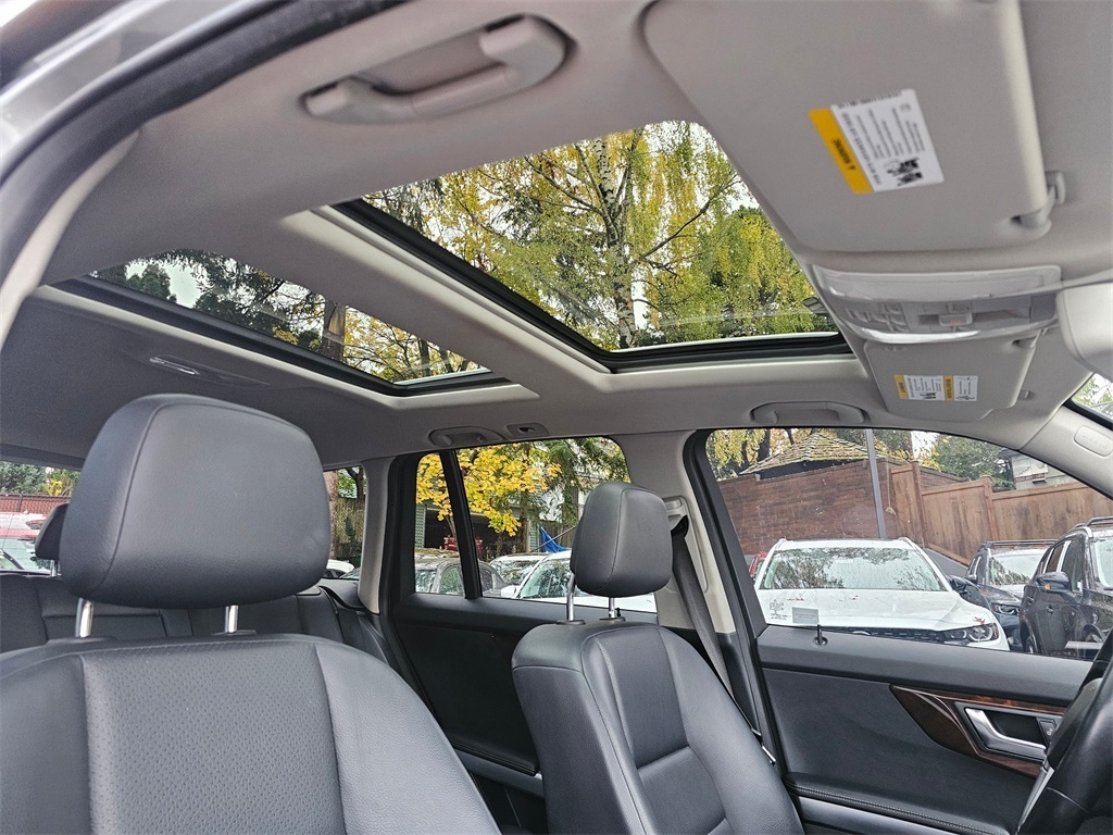 2015 Mercedes Benz GLK 350 4MATIC photo 3