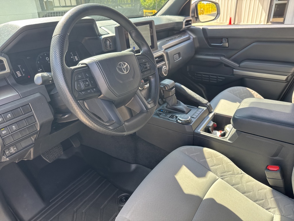 2024 Toyota Tacoma SR5 photo 21