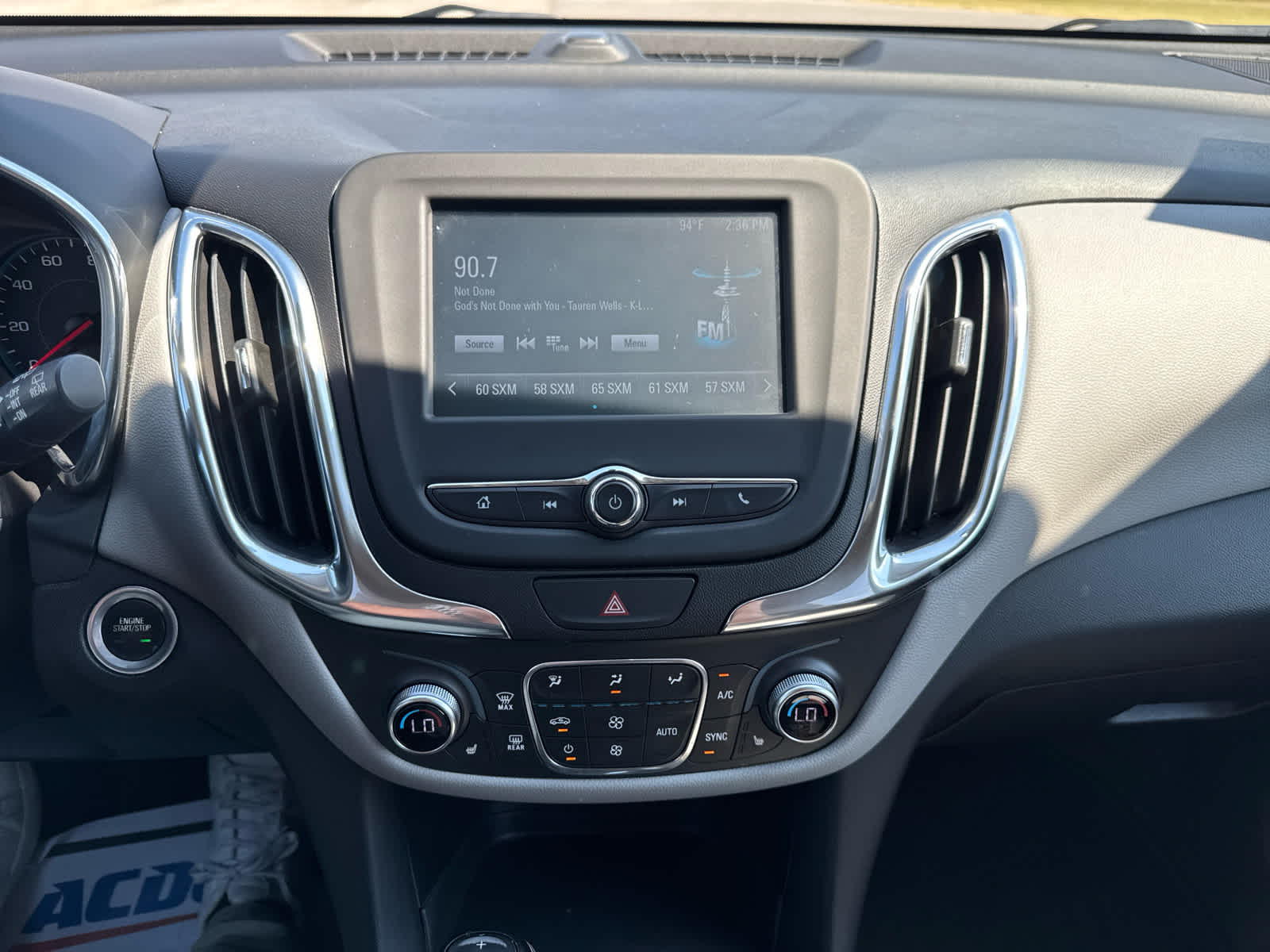 2018 Chevrolet Equinox LT photo 16