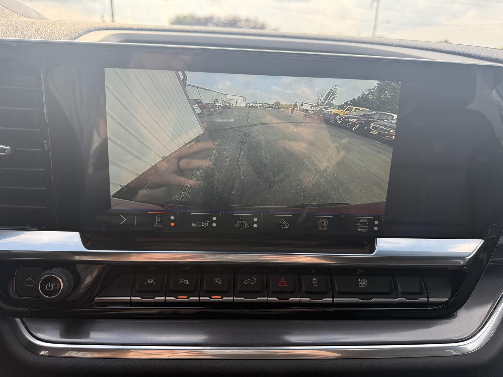 2026 Chevrolet Silverado High Country photo 19