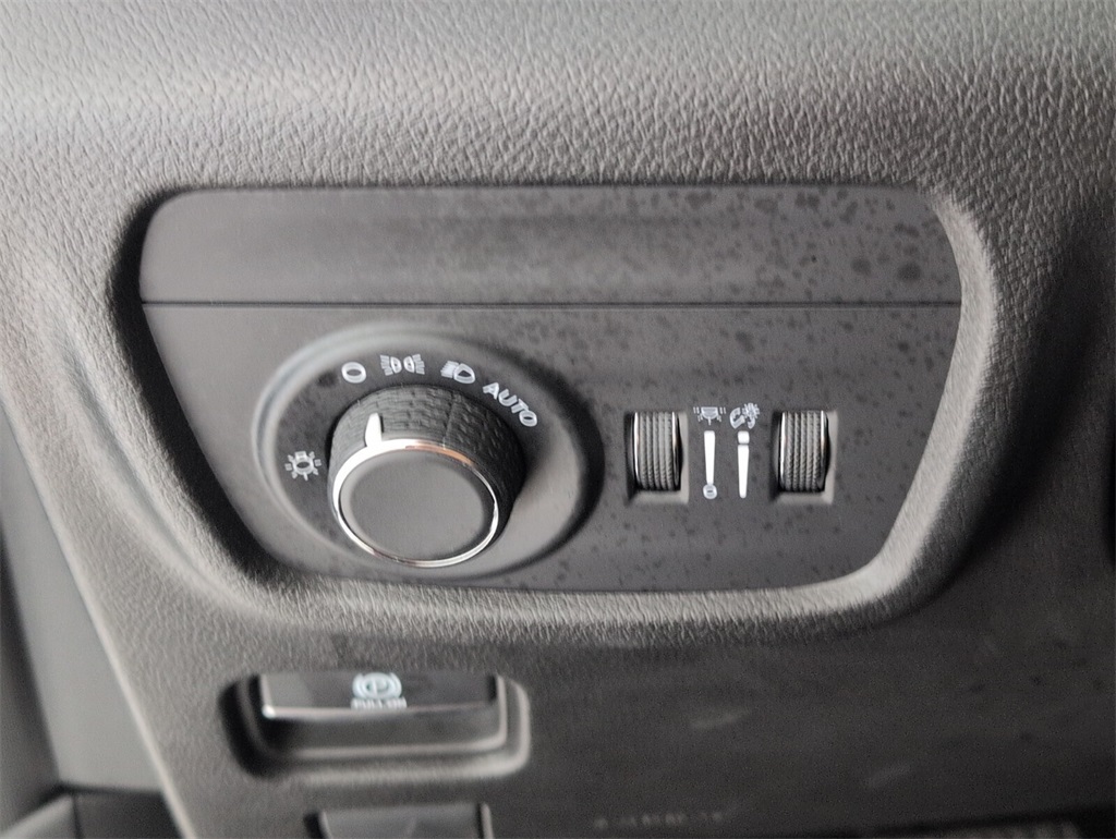 2023 Jeep Grand Cherokee Laredo photo 24