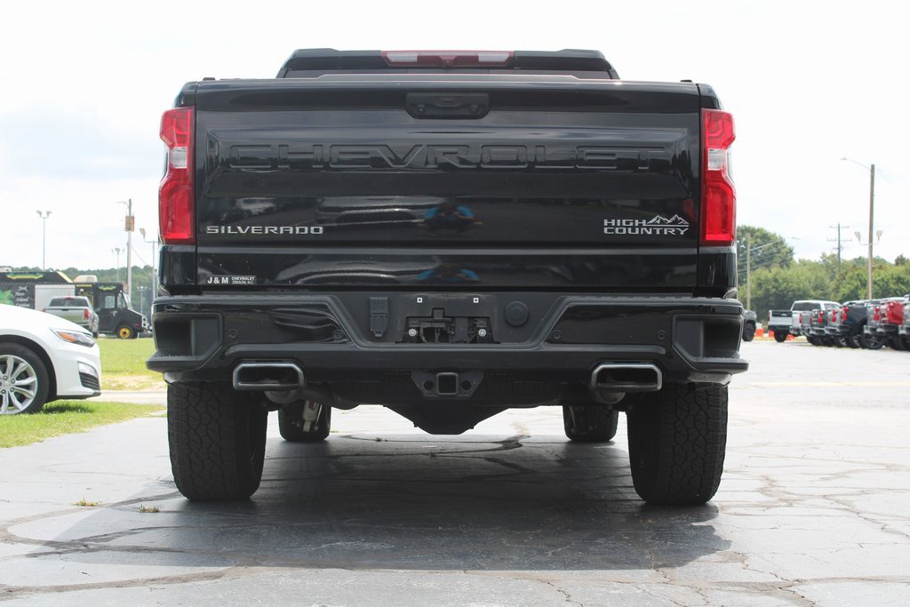 2022 Chevrolet Silverado 1500 High Country photo 9
