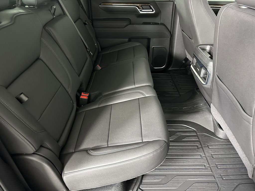 2025 Gmc Sierra Elevation photo 13