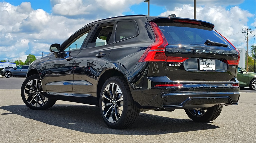 2026 Volvo XC60 B5 Plus photo 4