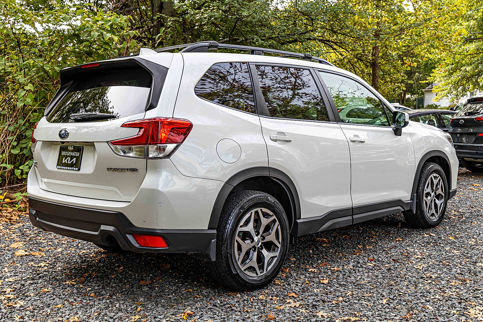 2020 Subaru Forester Premium photo 4