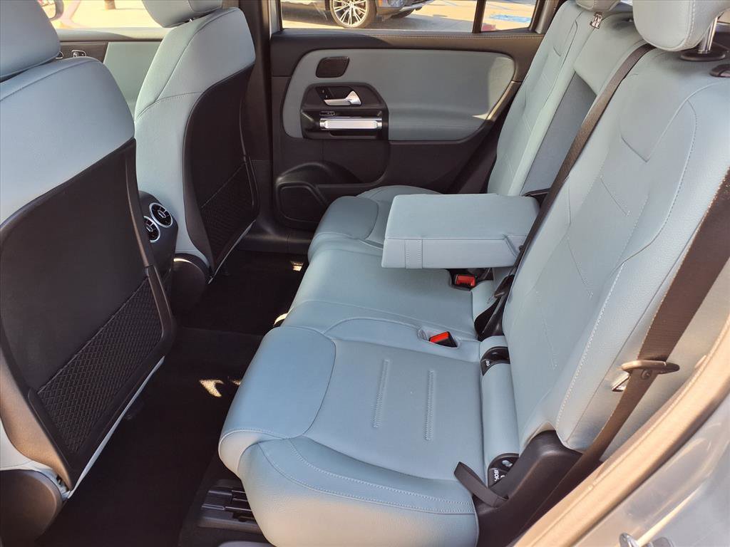 2026 Mercedes Benz GLB 250 photo 17