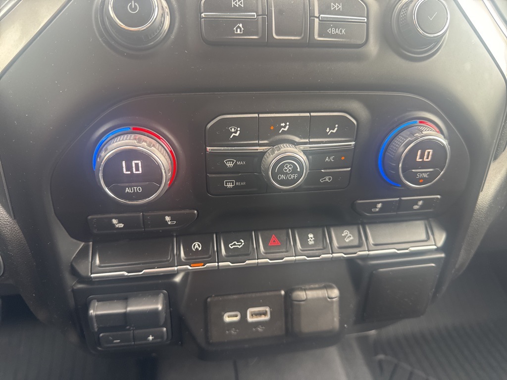 2020 Chevrolet Silverado 1500 RST photo 23