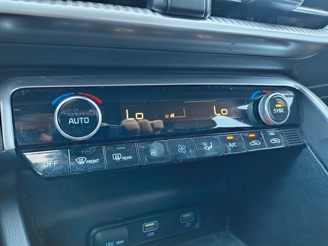 2022 Kia K5 GT-Line photo 5
