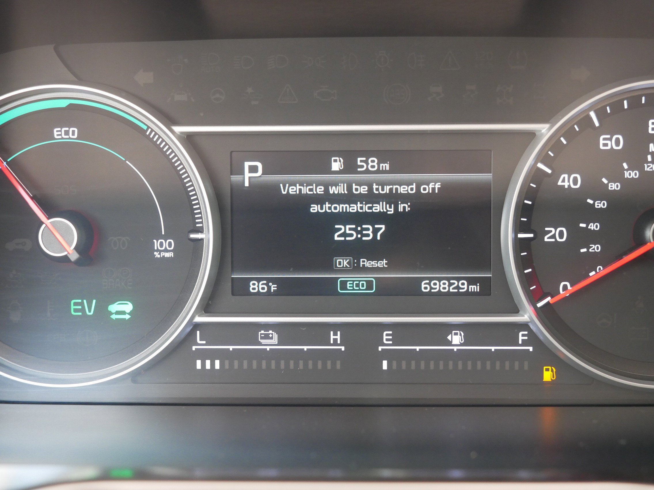 2022 Kia Sorento Hybrid S photo 15