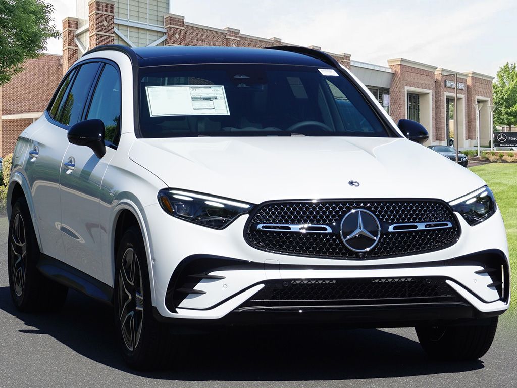 2026 Mercedes Benz GLC 300 photo 3