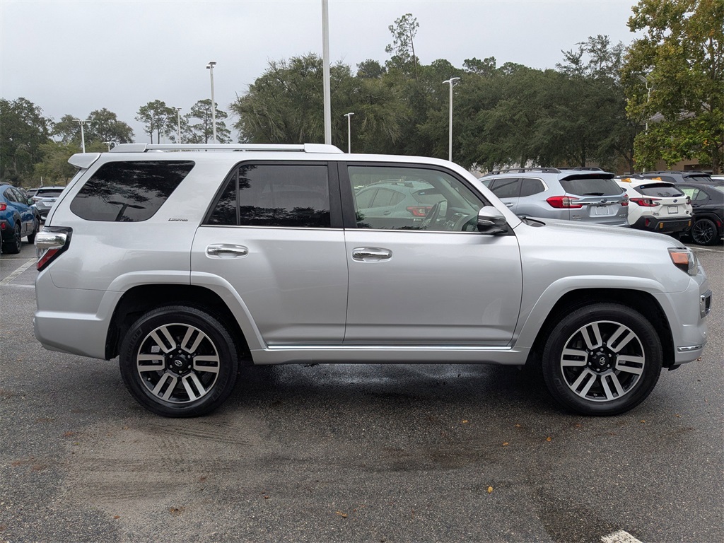 2019 Toyota 4Runner Base photo 2