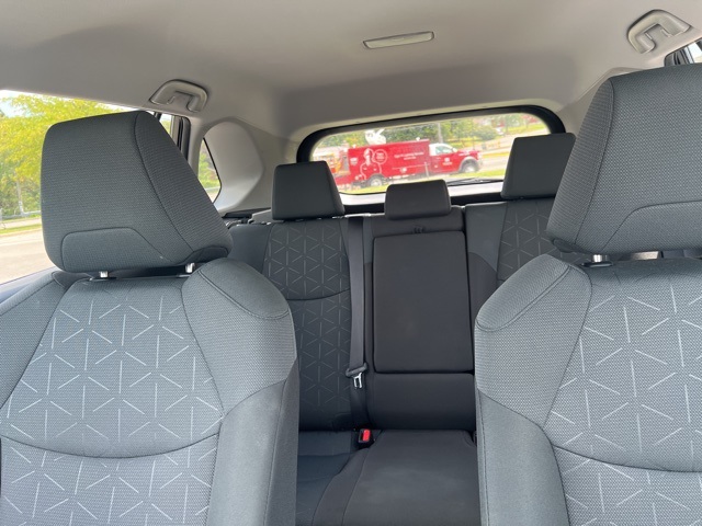 2024 Toyota RAV4 XLE photo 14