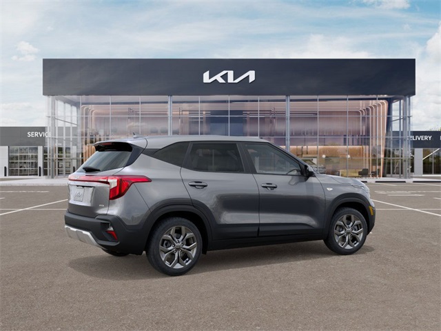 2026 Kia Seltos LX photo 5