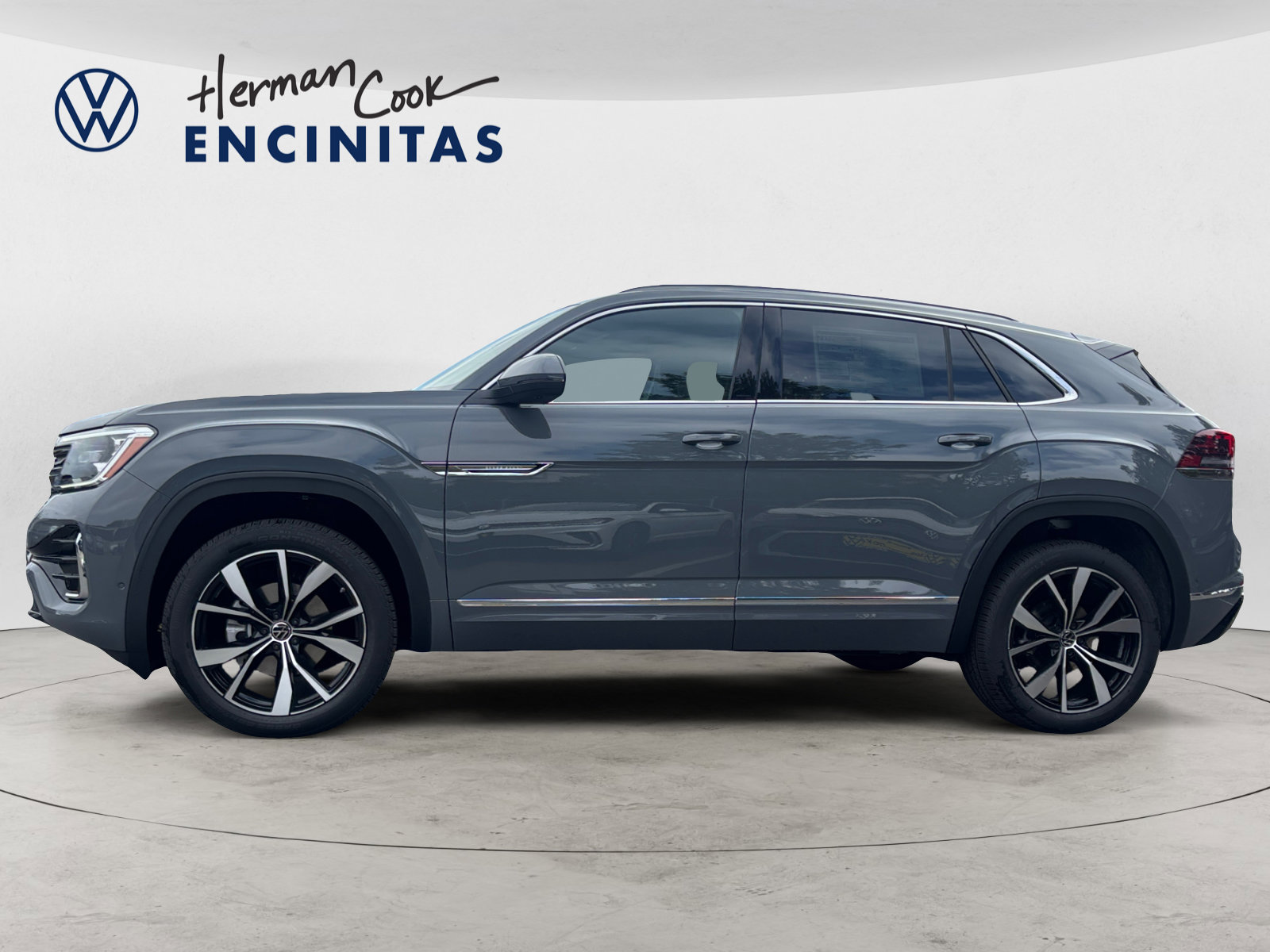 2025 Volkswagen Atlas Cross Sport SEL Premium R-Line photo 2