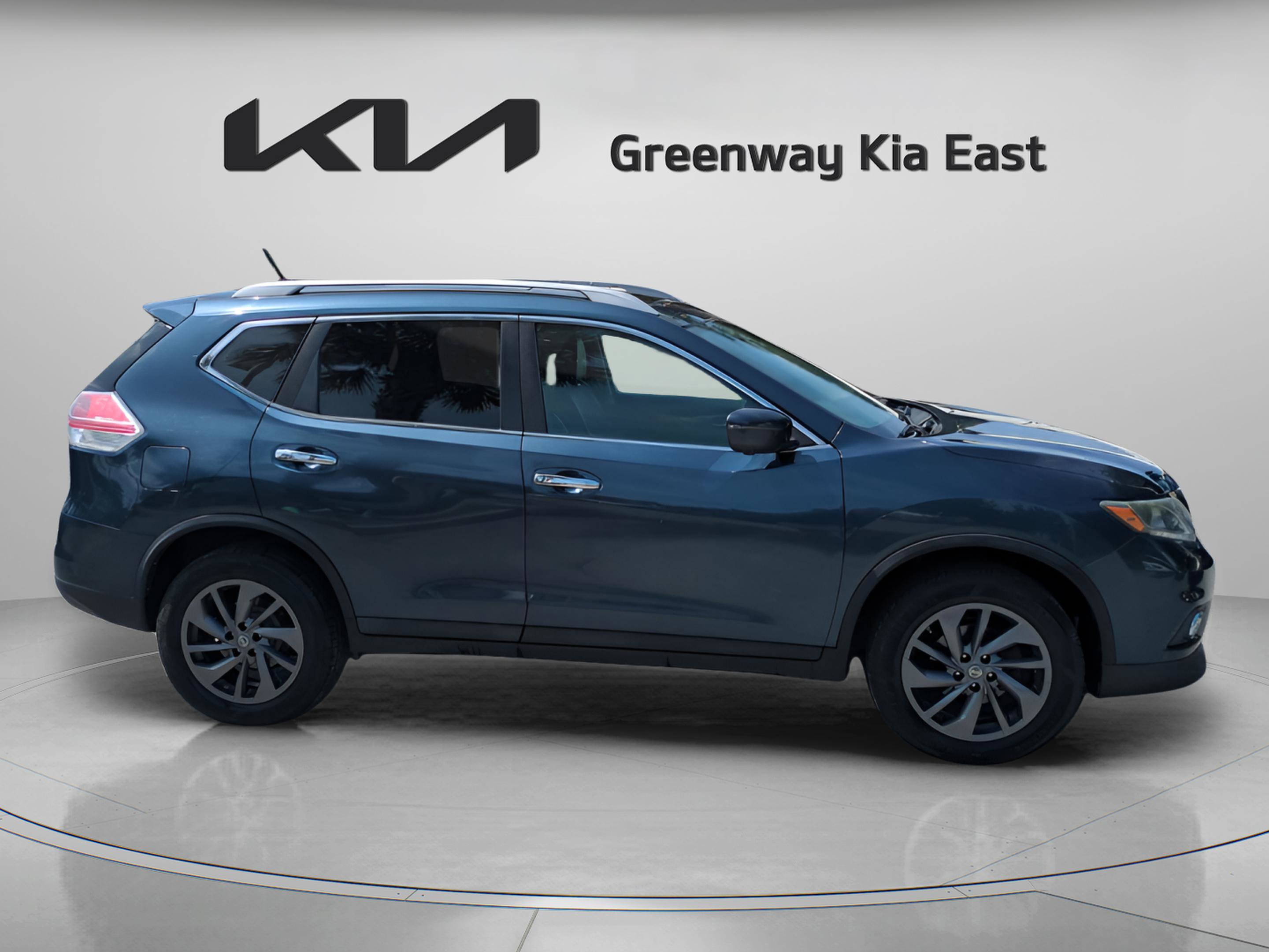 2016 Nissan Rogue SL photo 8
