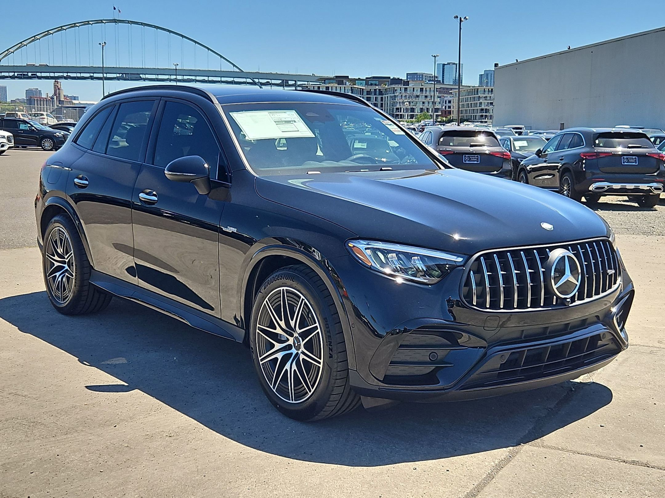 2025 Mercedes Benz GLC AMG 43 4MATIC photo 3