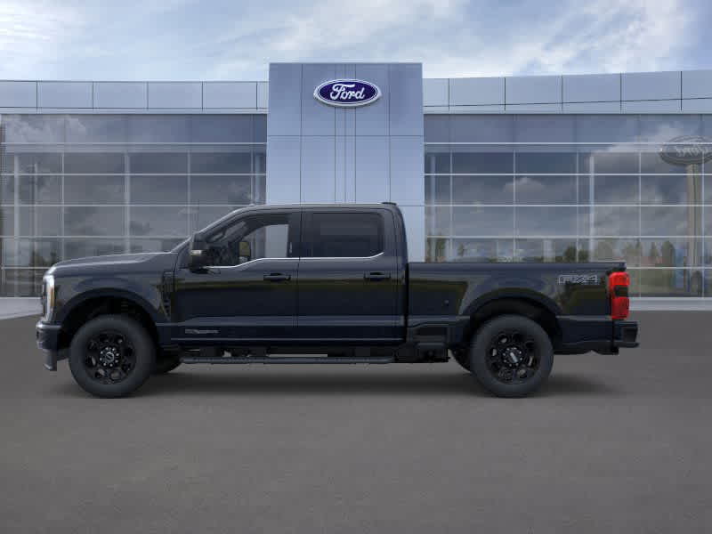 2025 Ford F-350 Lariat photo 3