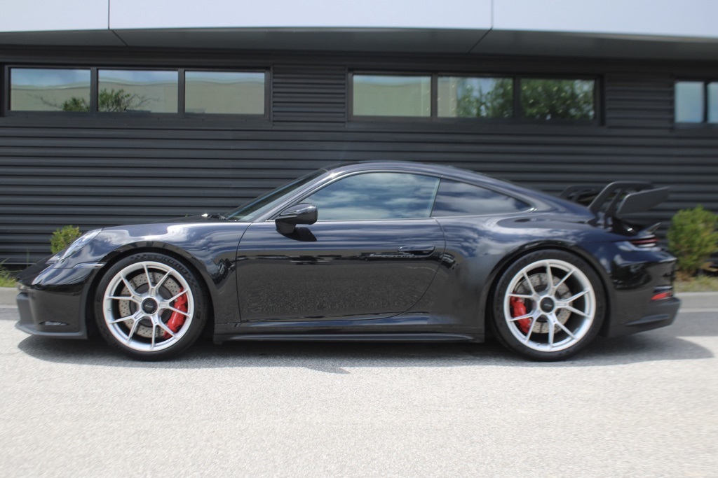 2022 Porsche 911 GT3 Coupe photo 2