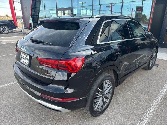 2022 Audi Q3 Premium photo 4