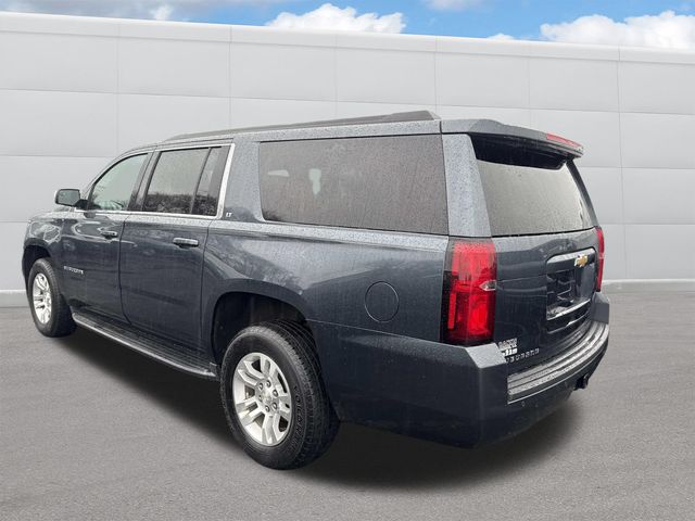 2019 Chevrolet Suburban LT photo 3