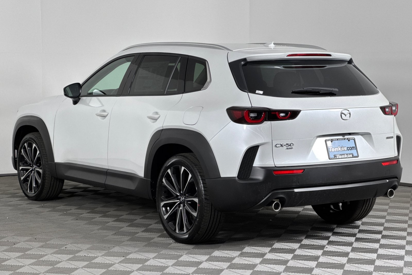 2025 Mazda CX-50 2.5 Premium Plus photo 5