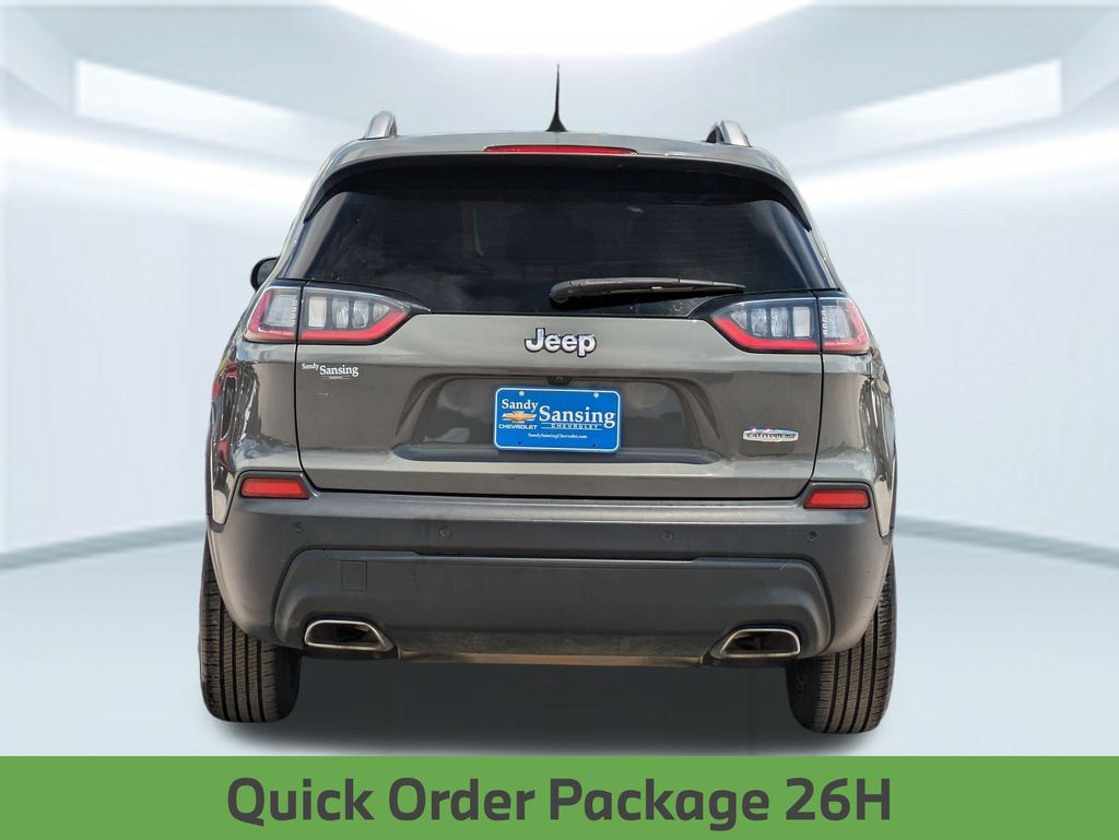 2021 Jeep Cherokee Latitude Lux photo 3