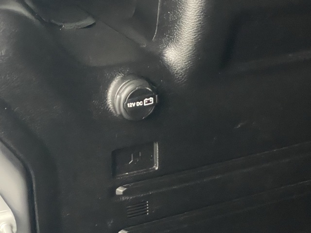 2021 Jeep Wrangler Unlimited Sahara Altitude photo 7
