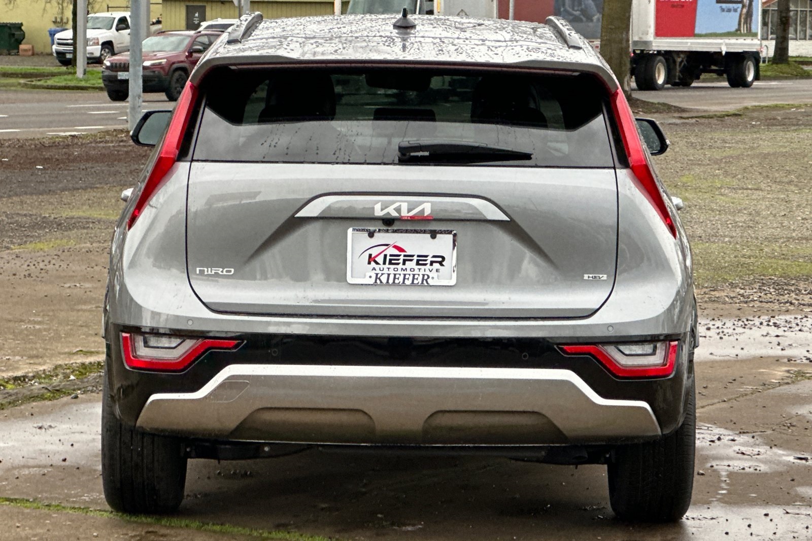 2025 Kia Niro SX Touring photo 4