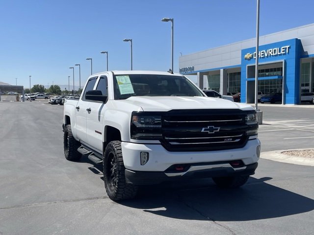 2017 Chevrolet Silverado 1500 LTZ photo 2