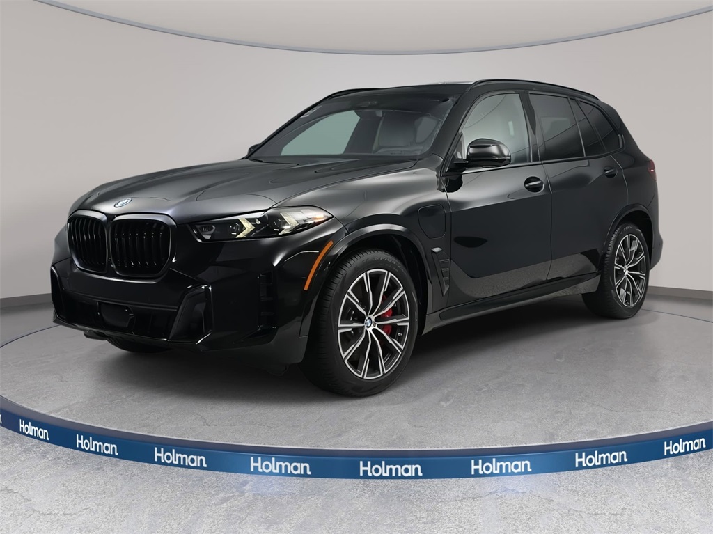 2026 BMW X5 50e's photo