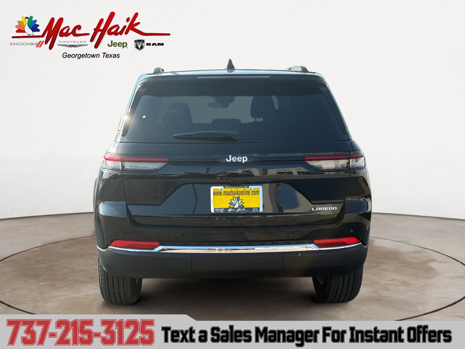 2025 Jeep Grand Cherokee Laredo Altitude photo 4