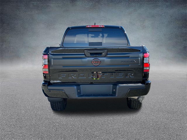2025 Nissan Frontier PRO-4X photo 3