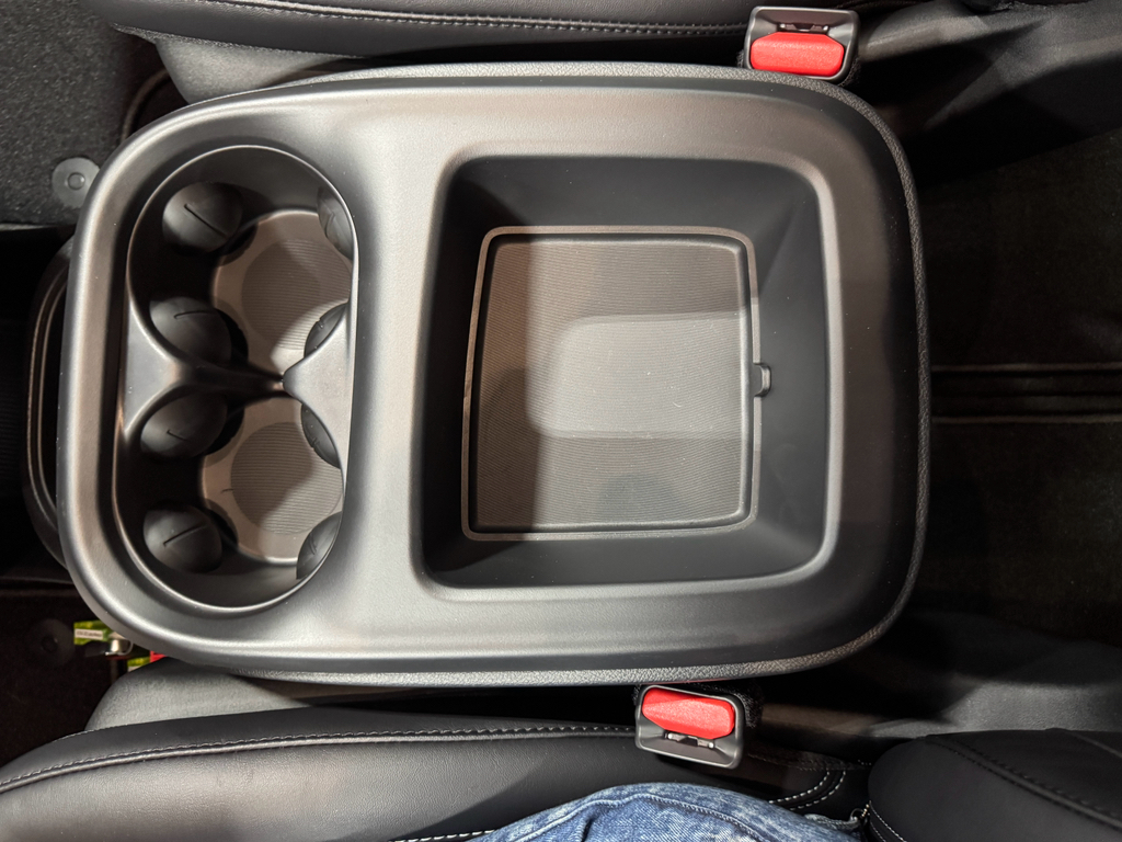 2026 Chrysler Voyager LX photo 36