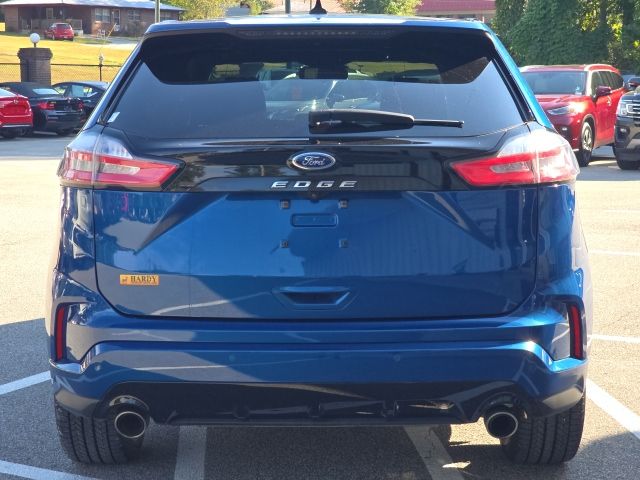 2021 Ford Edge ST photo 4