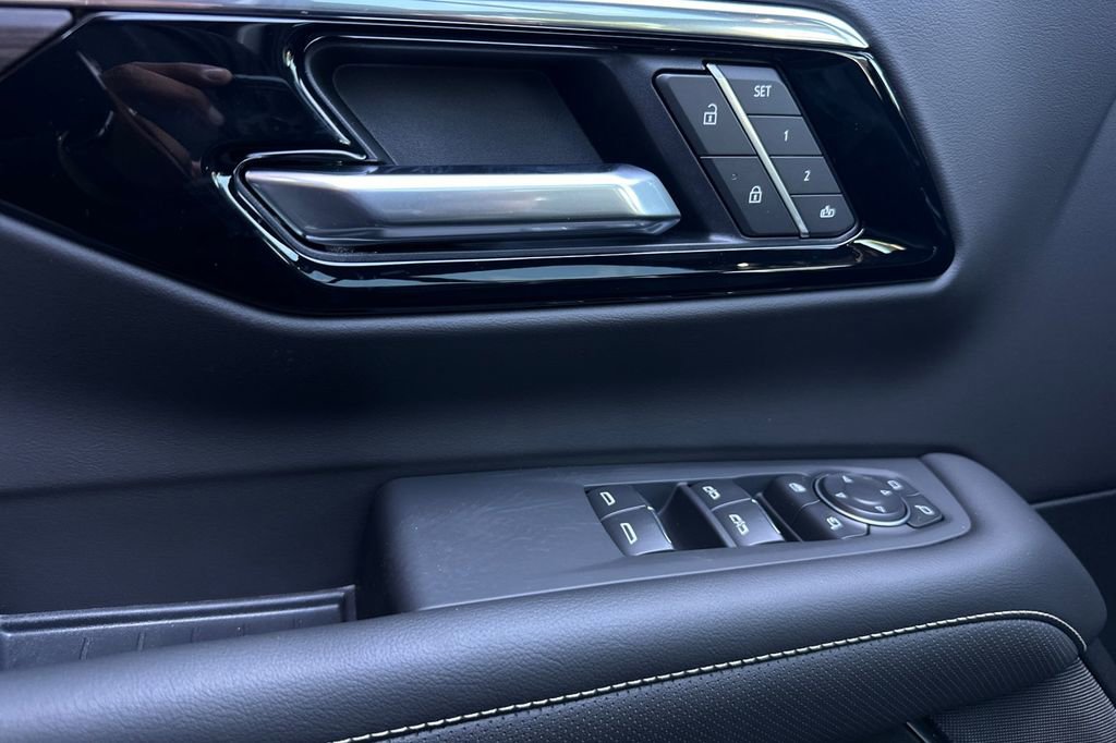 2026 Chevrolet Tahoe Premier photo 11