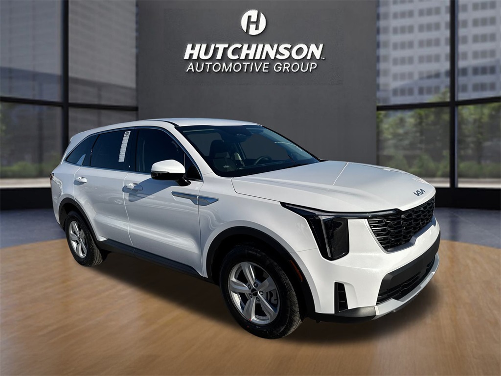 2026 Kia Sorento LX's photo