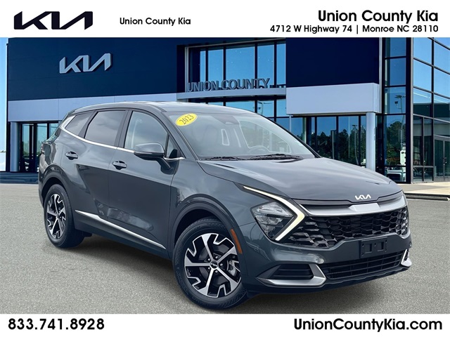 2023 Kia Sportage EX's photo