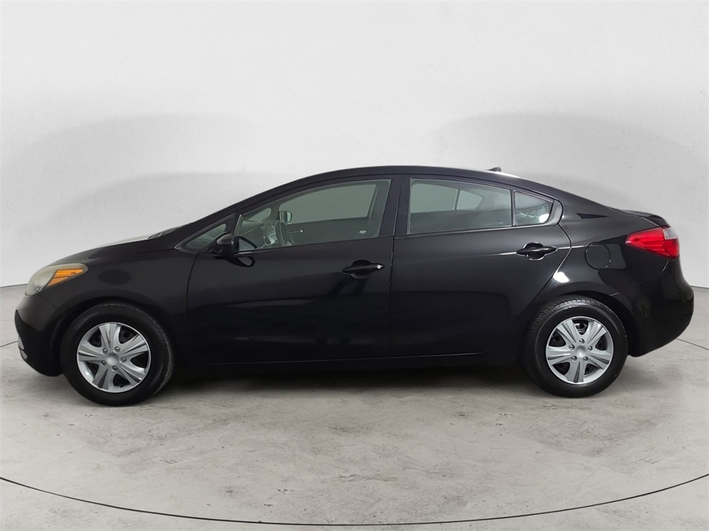 2015 Kia Forte LX photo 2