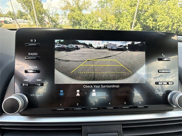 2019 Honda Accord LX photo 6