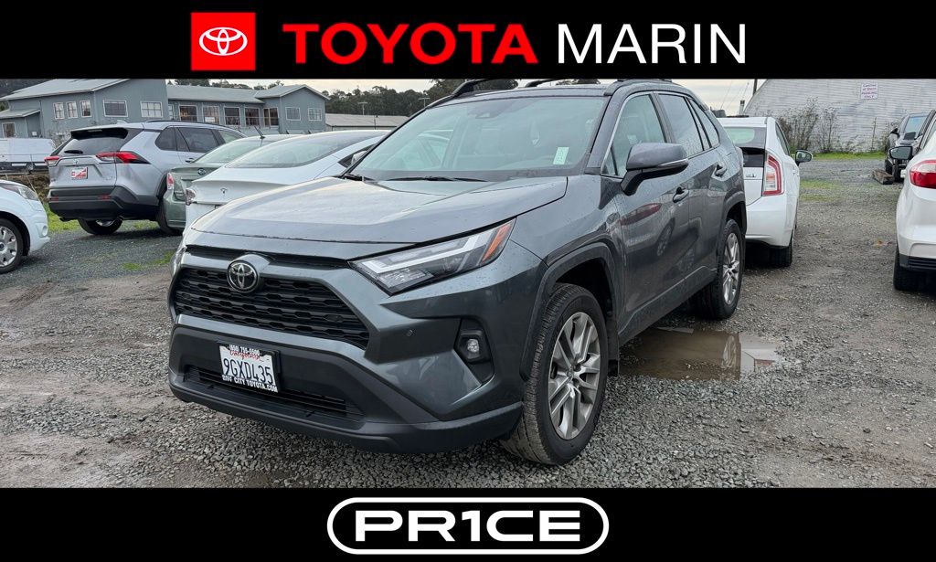 2023 Toyota RAV4 XLE Premium's photo