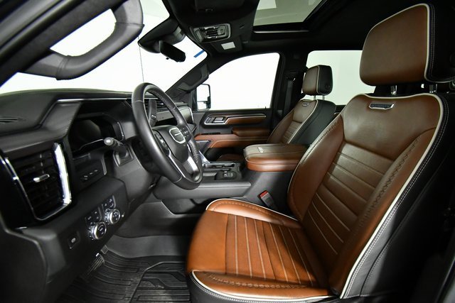 2024 Gmc Sierra 3500 HD Denali Ultimate photo 4