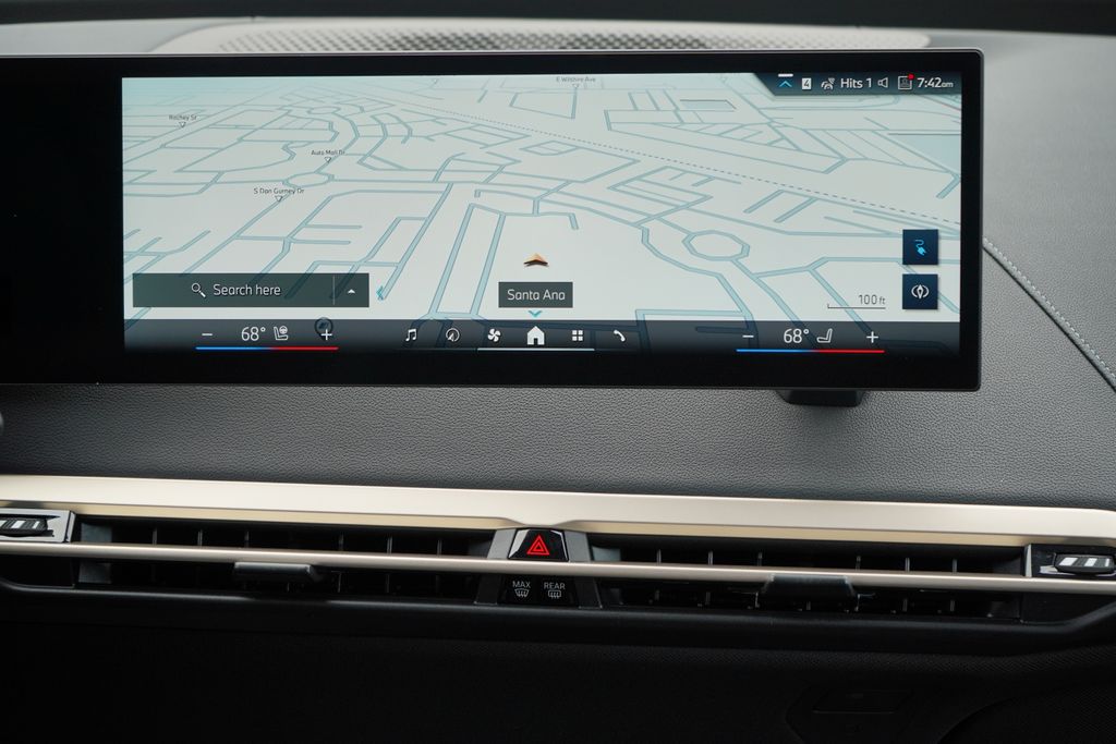 2026 Bmw iX photo 12
