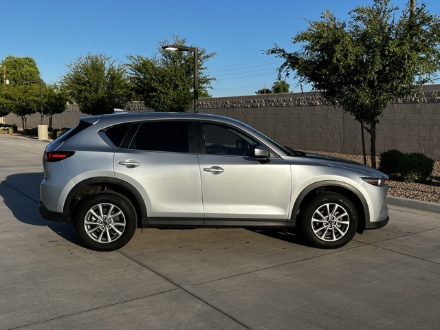 2023 Mazda CX-5 2.5 S Preferred photo 2