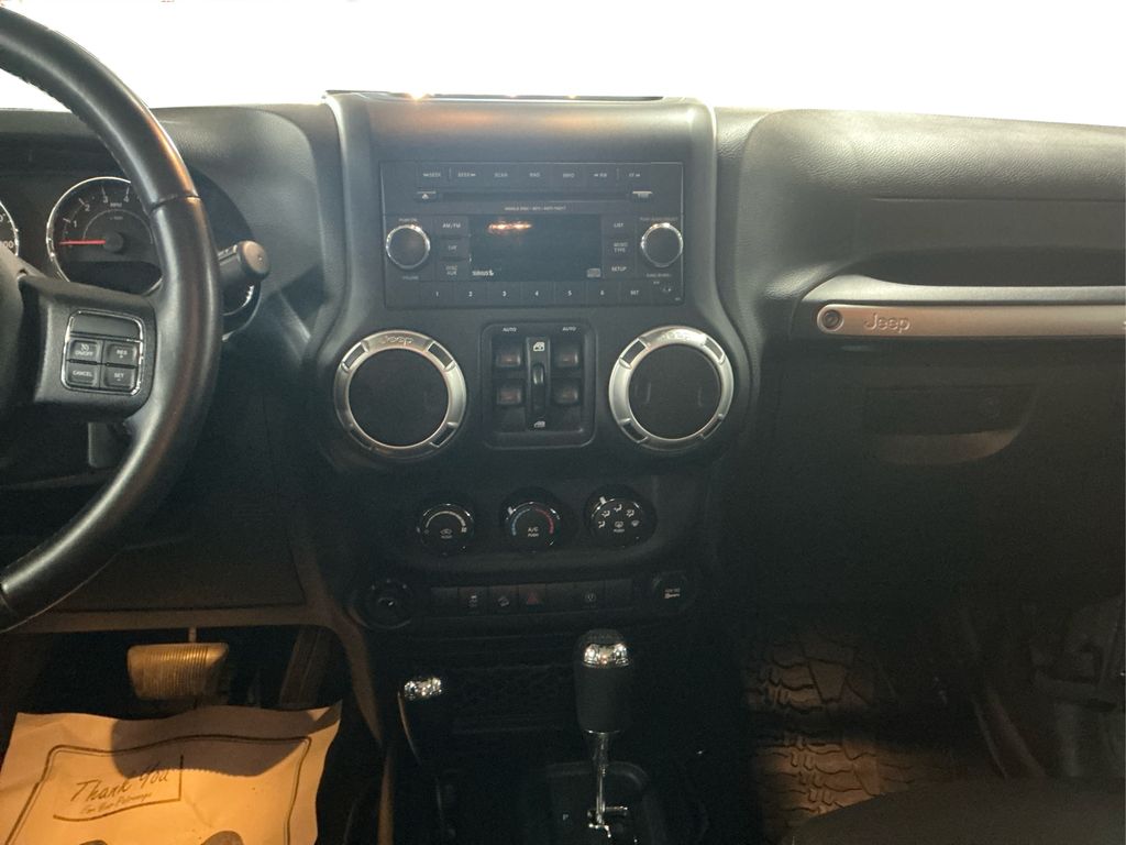 2015 Jeep Wrangler Unlimited Sahara Sport photo 16